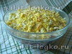 Салат с корнем петрушки и орехами